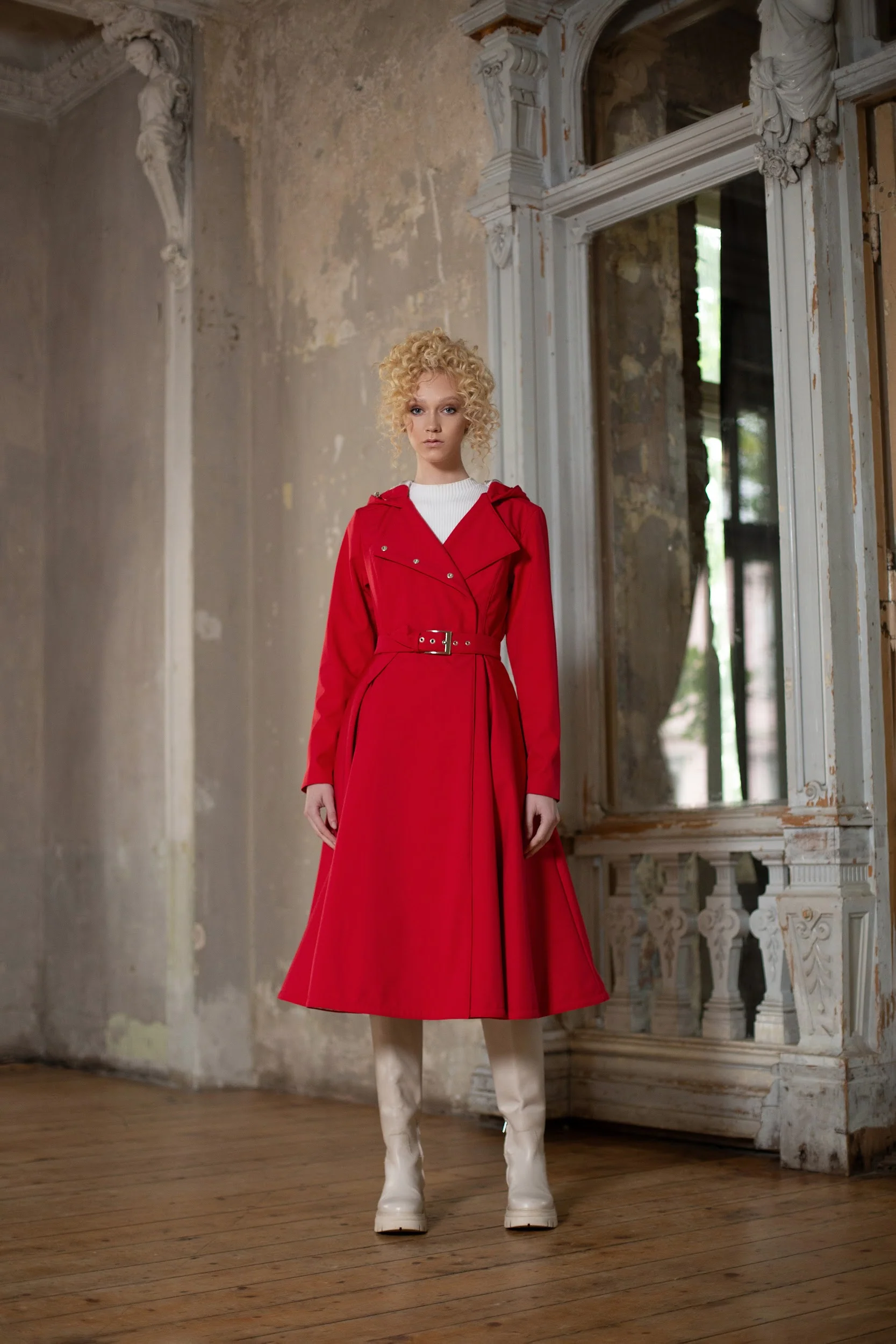 Double Breasted Trench Coat in Bright Red | Queen of Hearts - Image 4