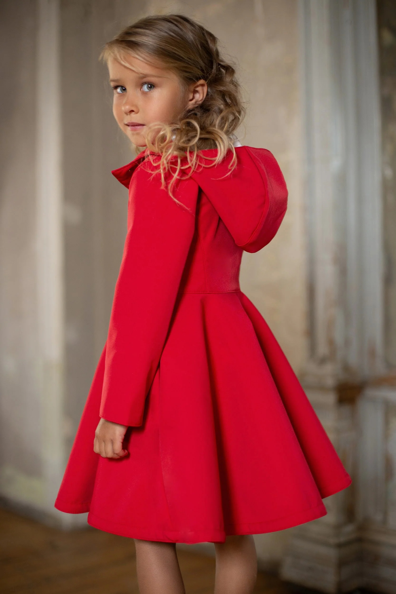 Fitted and Flared Coat for Girls in Bright Red  | Queen of Hearts - Image 3
