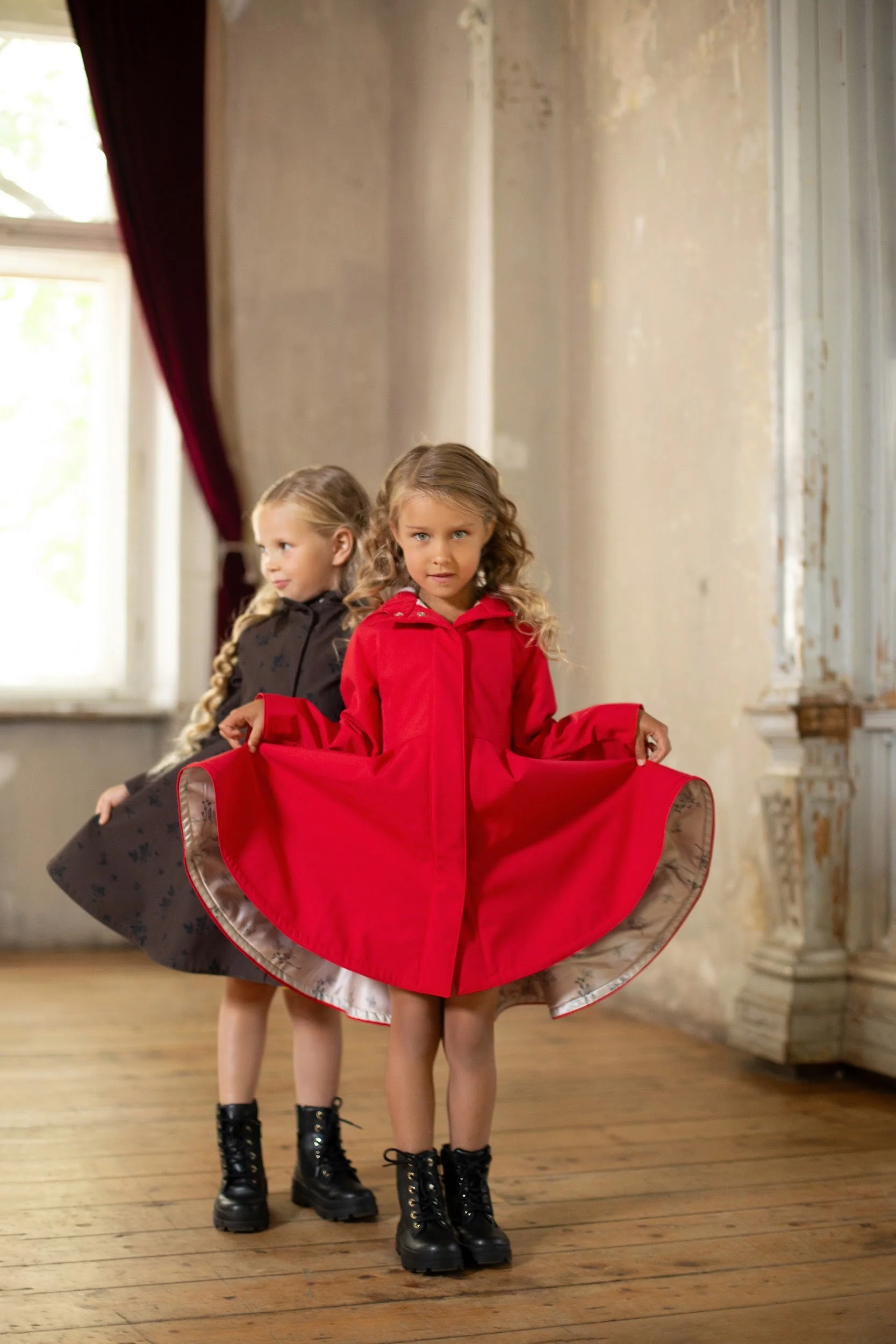 Fitted and Flared Coat for Girls in Bright Red  | Queen of Hearts - Image 4